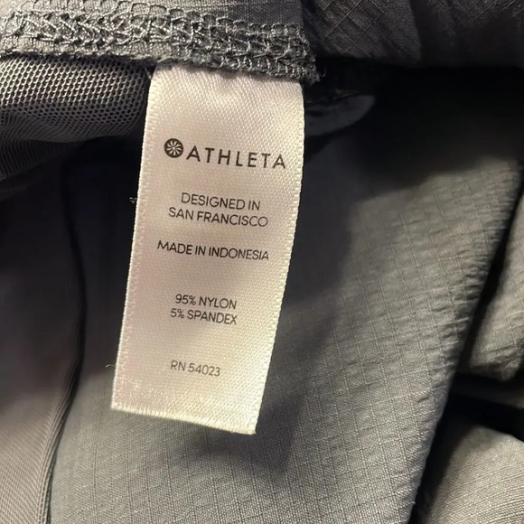 Athleta gray woman’s workout pants - Picture 9 of 11